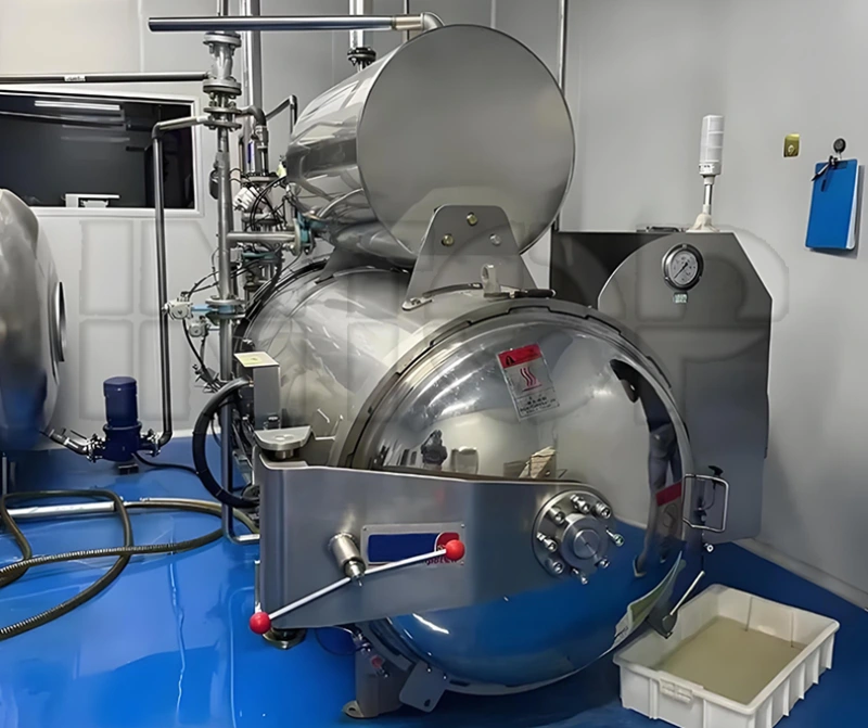 Autoclave retort